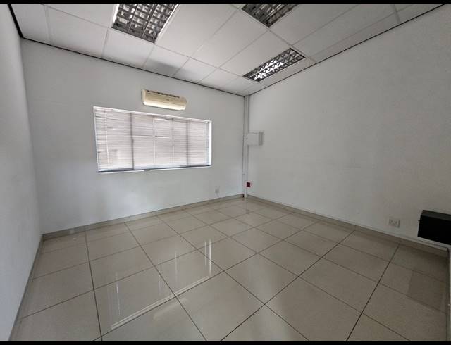 466M² OFFICE FOR SALE IN NORTH RIDING